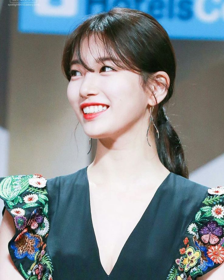 If Bae Suzy’s smile can't cheer your day then something is wrong with you! 866632