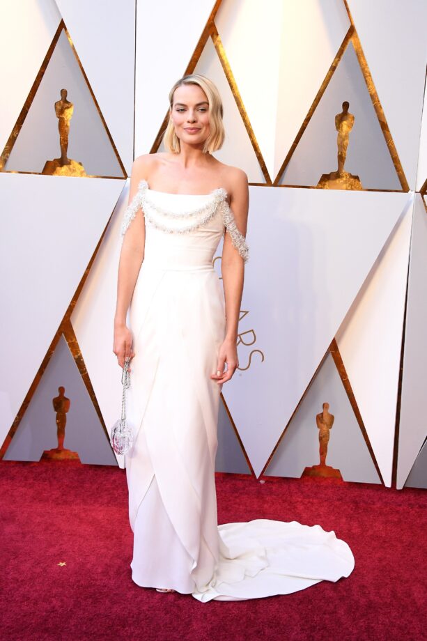 Margot Robbie and her attractive Red-carpet moments 793787