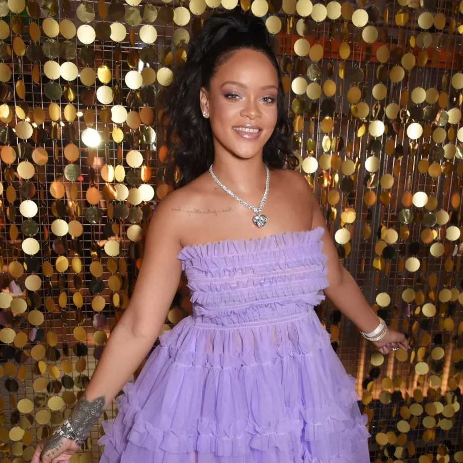 Strapless Lilac Dress Vs Olive Green Jumpsuit: Which Outfit Speaks Volumes Of Rihanna's Fashion? 866514