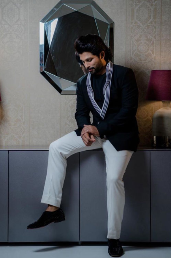 Allu Arjun's Suiting Style Is Nothing But Dashing And Daunting, Take Fashion Notes - 0