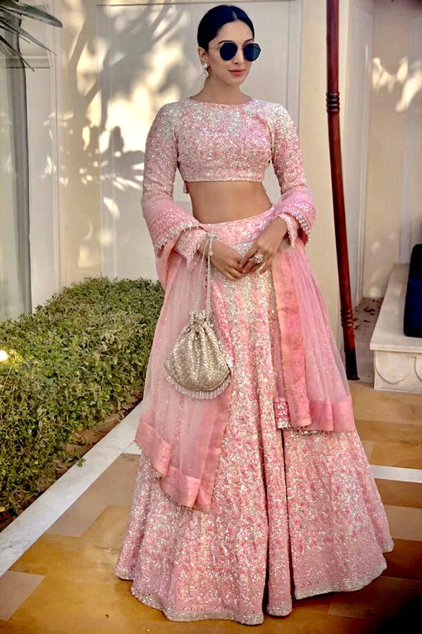 Kiara X Manisha Malhotra: From Pinktastic Shining Lehenga To Blackish Indo-Western: Which Exquisite Look Of Kiara Advani's Would You Like To Steal? - 0