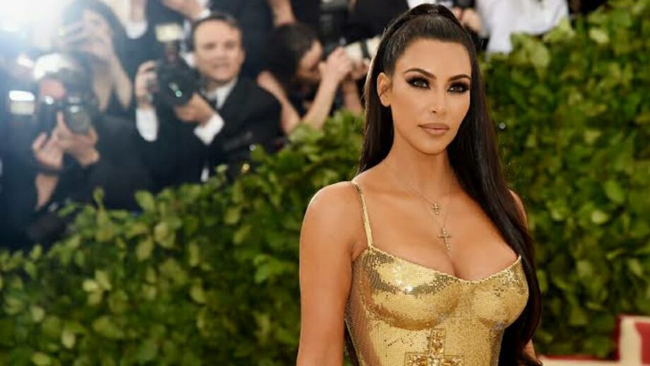 Kim Kardashian Hottest Formal Looks That Meant Pure Business 493162