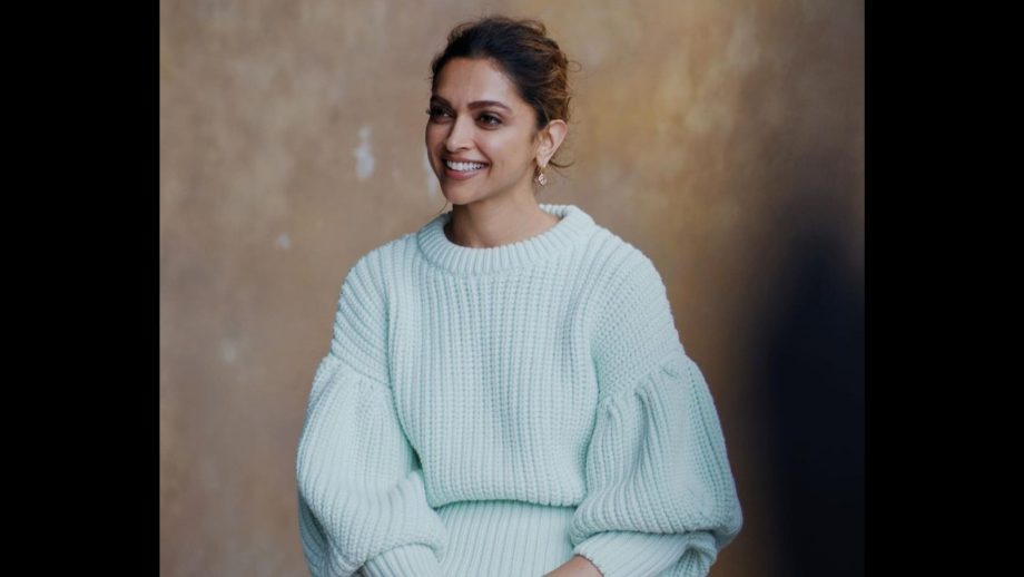 Janhvi Kapoor, Deepika Padukone and Katrina Kaif are showing the world how to kill it in 'winter special' sweatshirt styles, you will love it 844185