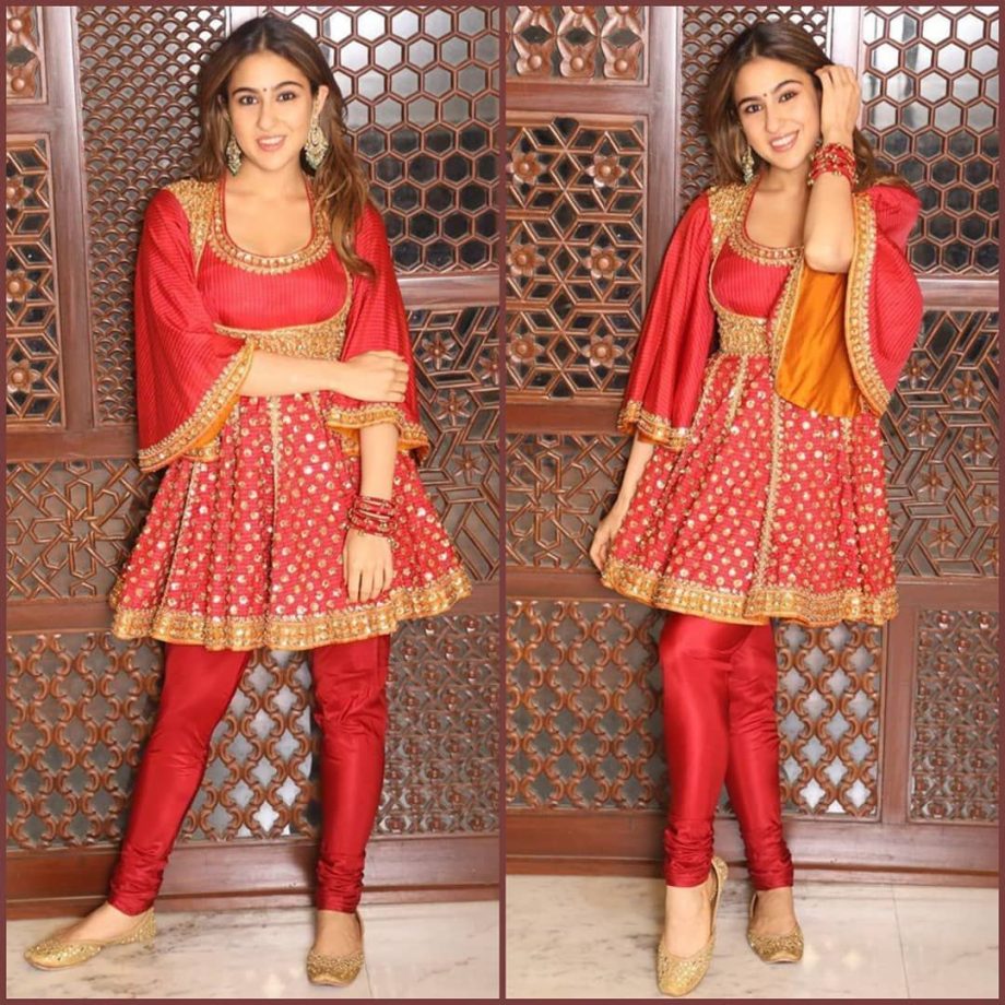 Sara Ali Khan To Kareena Kapoor: Celeb-Inspired Diwali Outfits To Try This Coming Diwali 843699