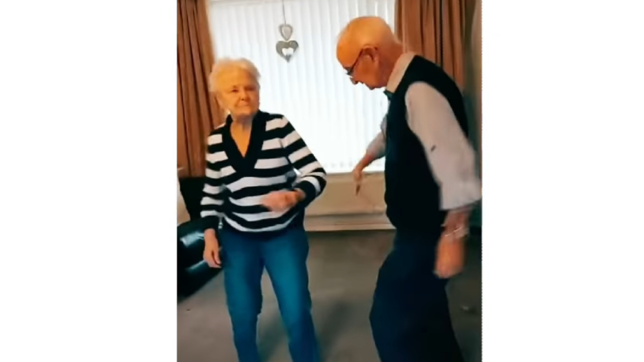 Watch: A Video Of An Old Couple Dancing And Enjoying Themselves Together Has Gone Viral On Social Media And Won Millions Of Hearts 495521