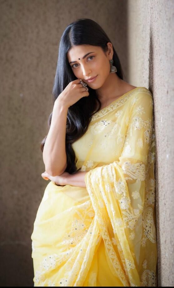 Shruti Haasan&#39;s Noteworthy Looks In Her Chikankari Saree, Take Inspiration | IWMBuzz