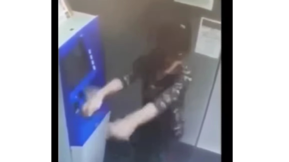 Happiness Indeed Lies In Money! A Hilarious Video Of A Girl Dancing While Taking Out Cash From ATM Is Going Crazy Viral On Internet 497715