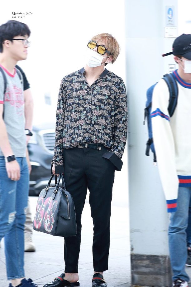 Pure Fashionista! BTS V Has The Best Uber Cool Printed Shirts, Yay/Nay? 839907