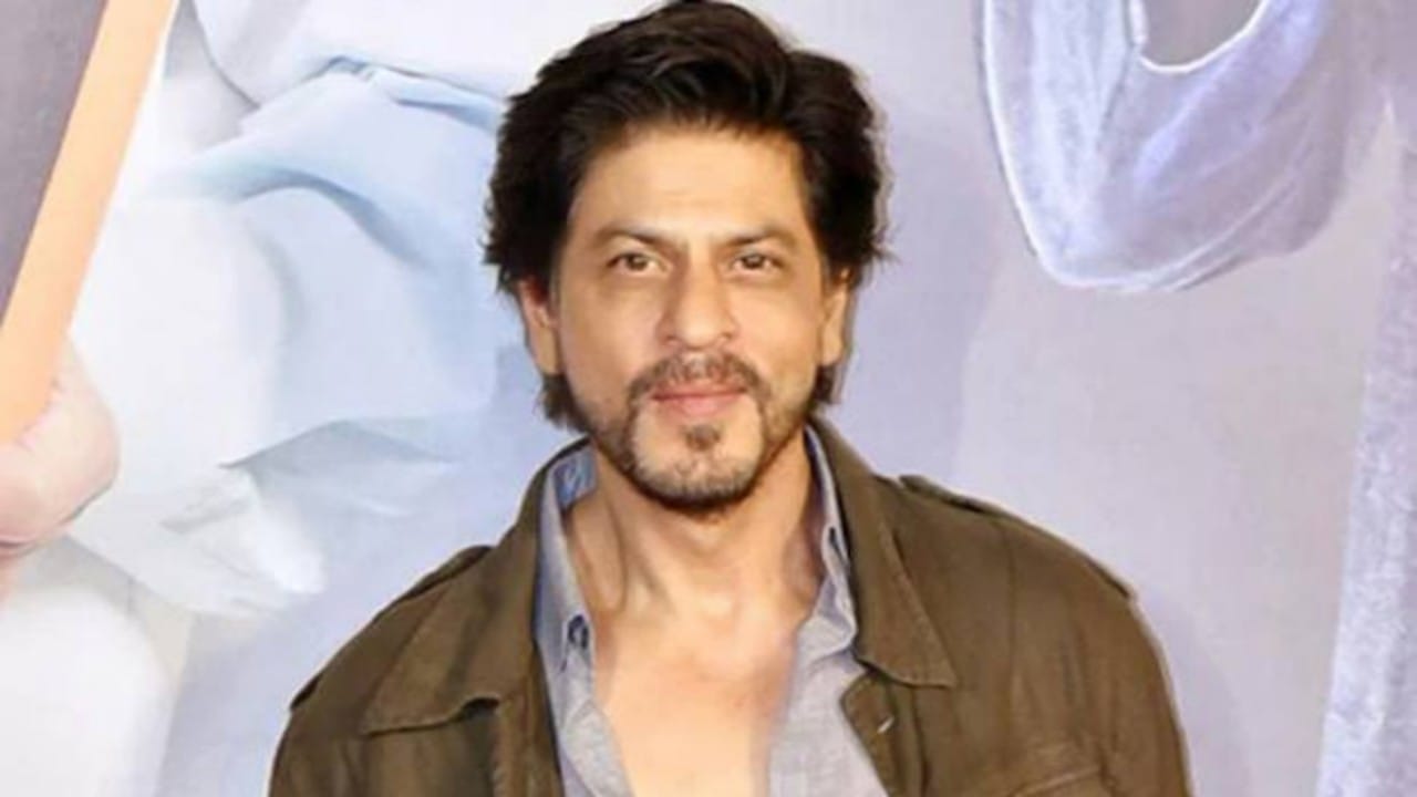 Shah Rukh Khan to REPLACE Mahira Khan in Raees? - Sunrise Radio - The  Number One Asian Hit Music Station