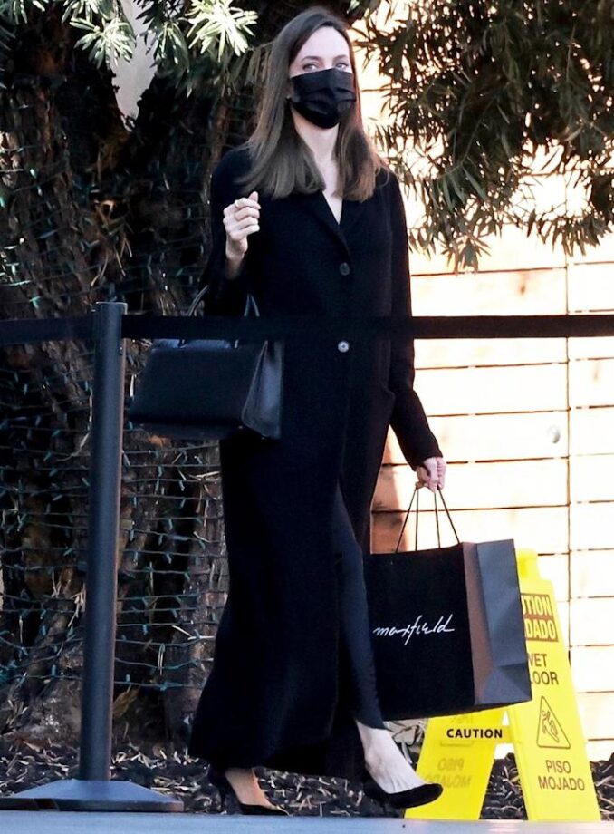Angelina Jolie Dresses in All Black for A Shopping Trip in West Hollywood, See Pics - 0