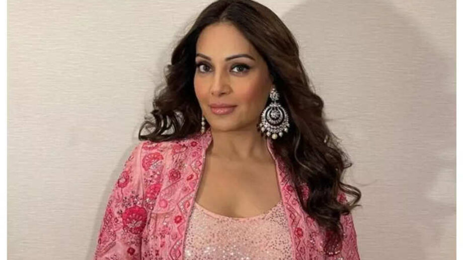 Bipasha Basu opens up about her constant pregnancy rumours, says: “It's  just that I'm not pregnant, so that's sad” | IWMBuzz