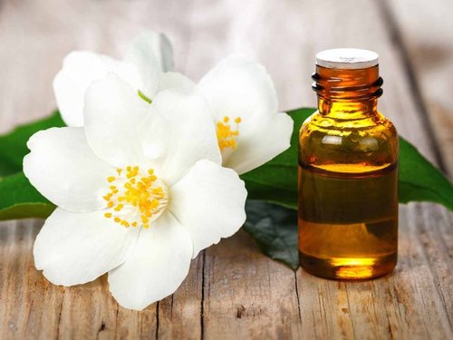 Essential oils to make your home smell good! See here - 2