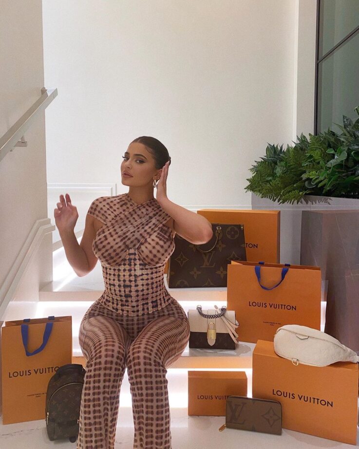 Hottest, Babe! Kylie Jenner Can Flaunt Her Curves In Any Outfit; These Pictures Are Proof - 0