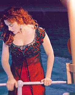 Kate Winslet's Iconic Red Dress From ...