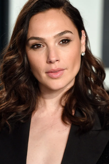 These 5 Beautiful Lip Looks By Gal Gadot That You Should Definitely Try - 0