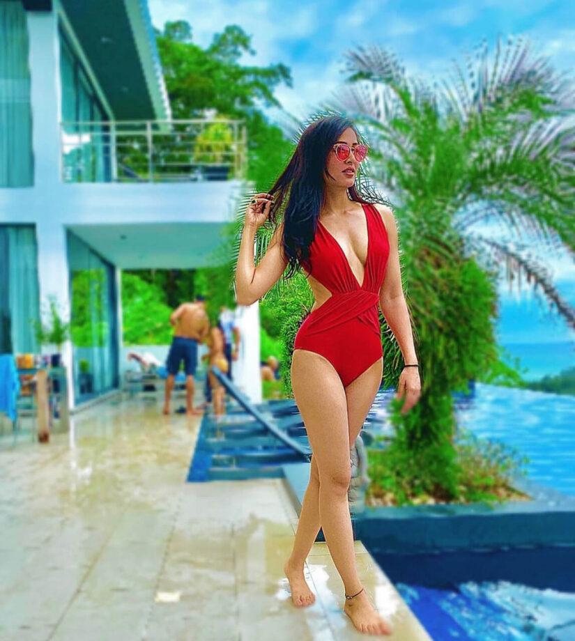 Vidisha Srivastava aka Gori Ma’am turns water girl, swamps in red bikini 782806