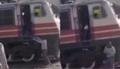 5 People Have Been Suspended After A Video Of A Loco Pilot Stopping A Train To Pick Up Kachoris Went Viral, Take A Look 605105