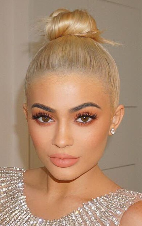 From Short Bob To Messy Bun: Kylie Jenner Can Ace Every Hairstyle | IWMBuzz