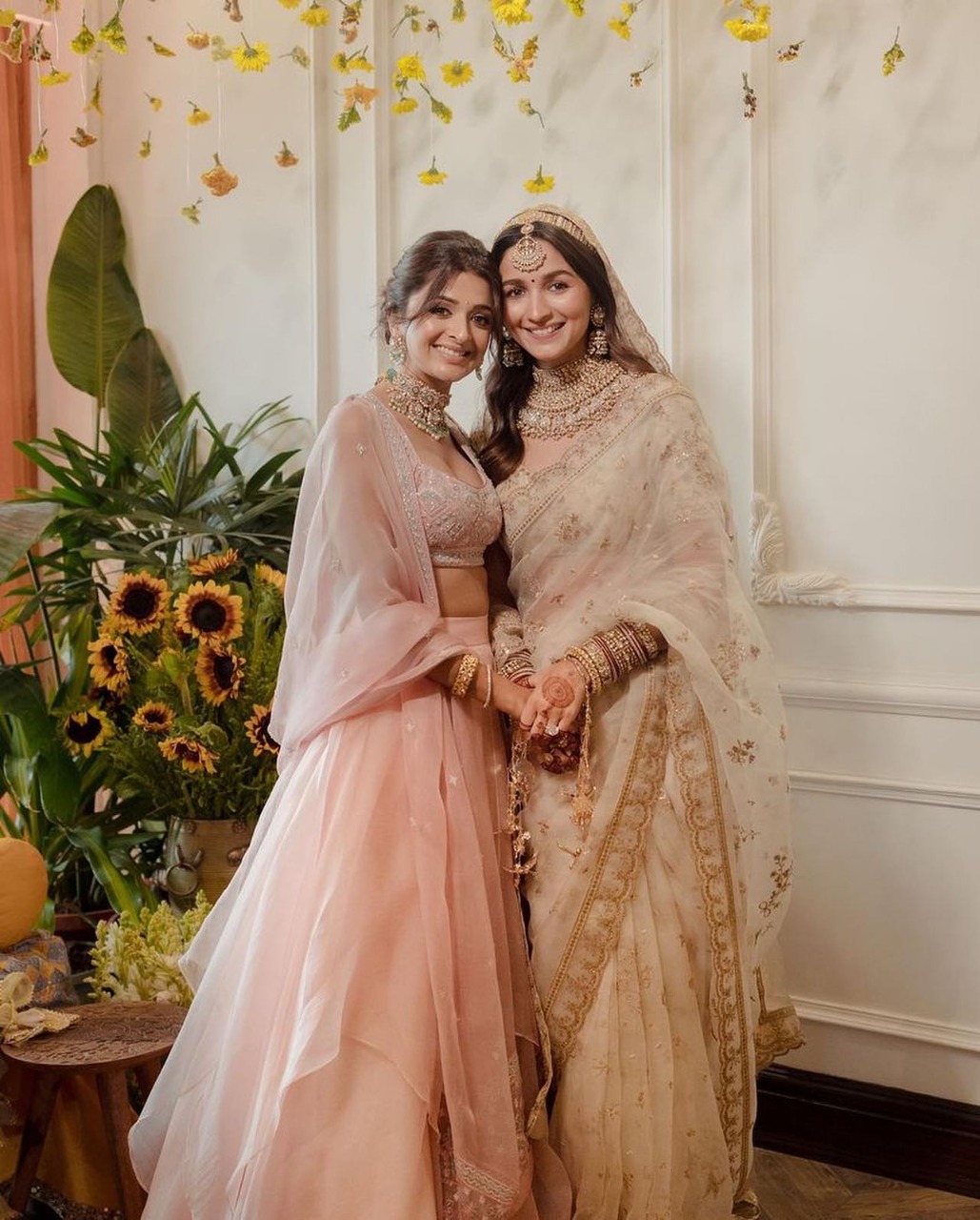 23 Brides Who Looked Surreal in Sabyasachi Sarees on Their Wedding Day |  WeddingBazaar