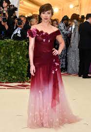 Scarlett Johansson Or Zendaya: Whose Ombre Dress Are You Loving? - 1