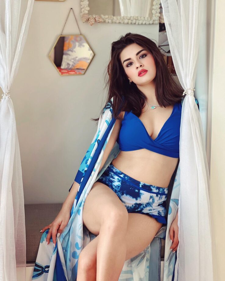 Avneet Kaur Goes Beautiful Like Never Before Dons Attractive Bikini