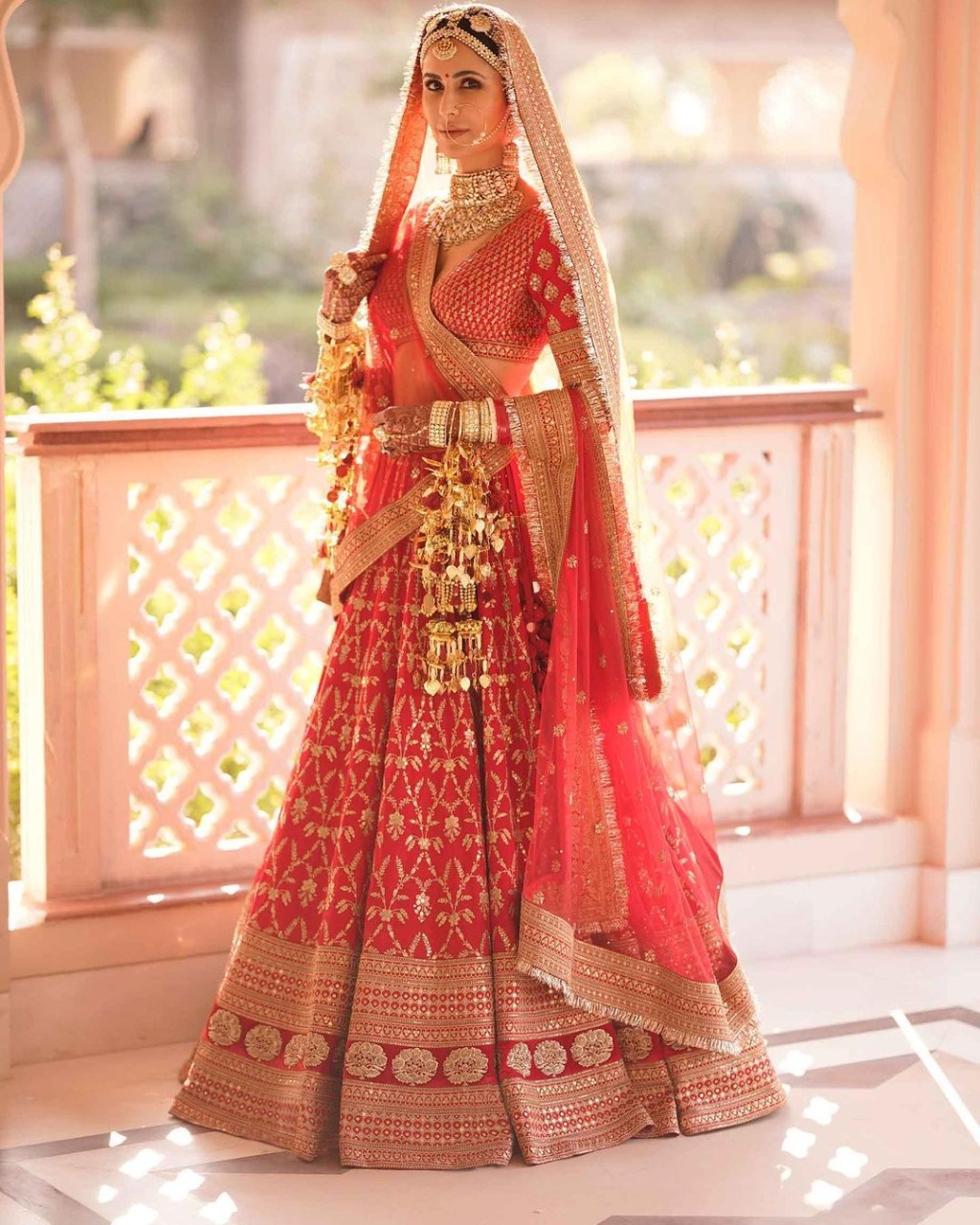 Anushka Sharma Looks Epitome Of Beauty In Latest Bridal Photoshoot |  HerZindagi