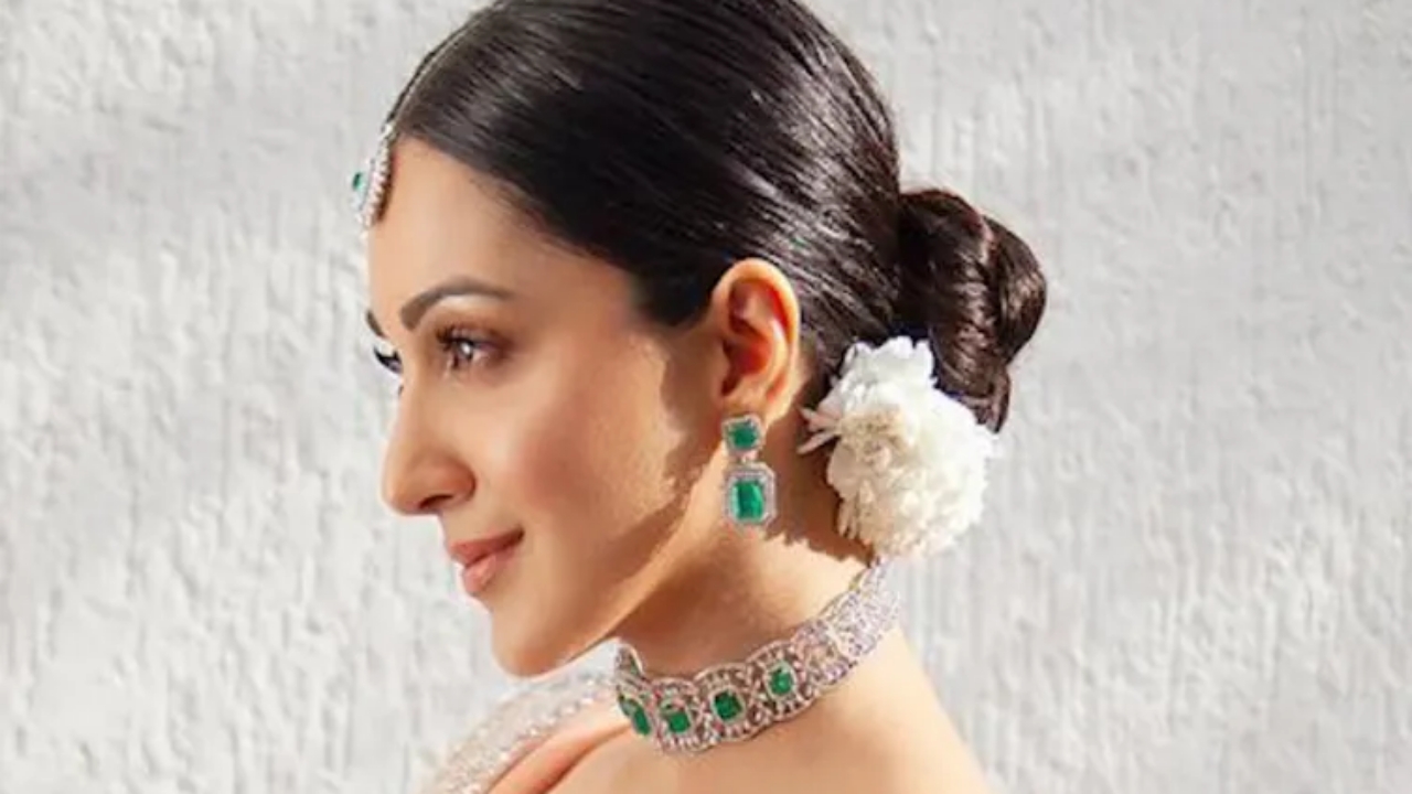 Looking For Traditional Hairstyles To Complement Your Lehenga? Take Cues  From Kiara Advani | IWMBuzz