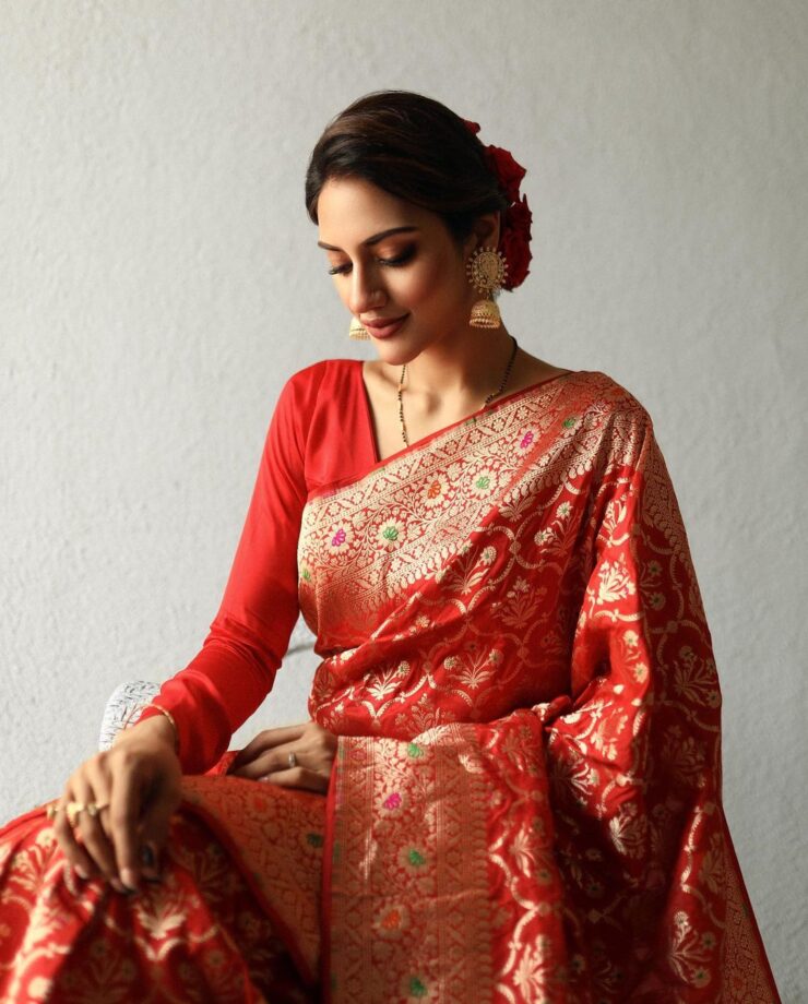12 Beautiful Bengali Saree Look Ideas for the Top-Notch Style