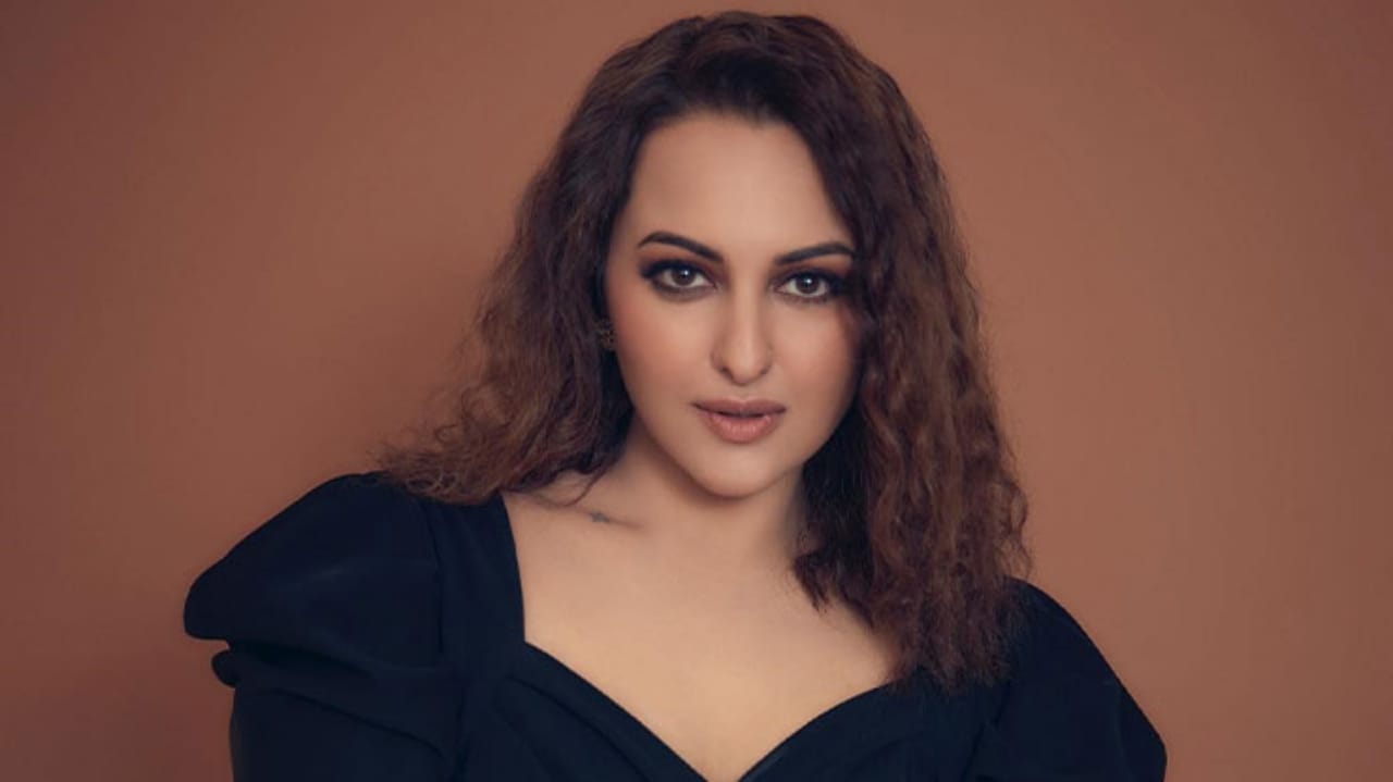 We Talk Endlessly About Sonakshi Sinha Takes A Dig At Body Shaming Iwmbuzz