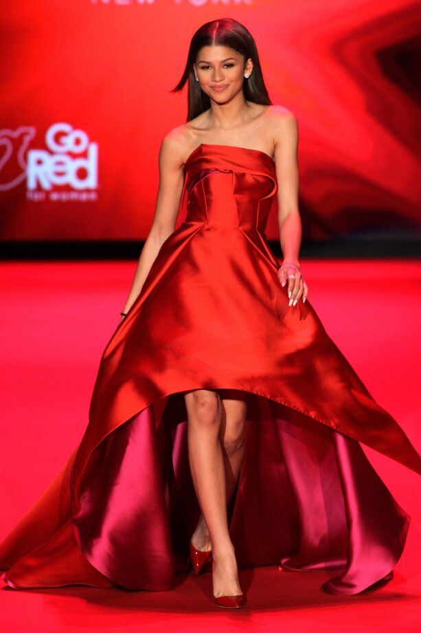You Will Be Jealous Of Zendaya’s Collection Of Red Fits - 4