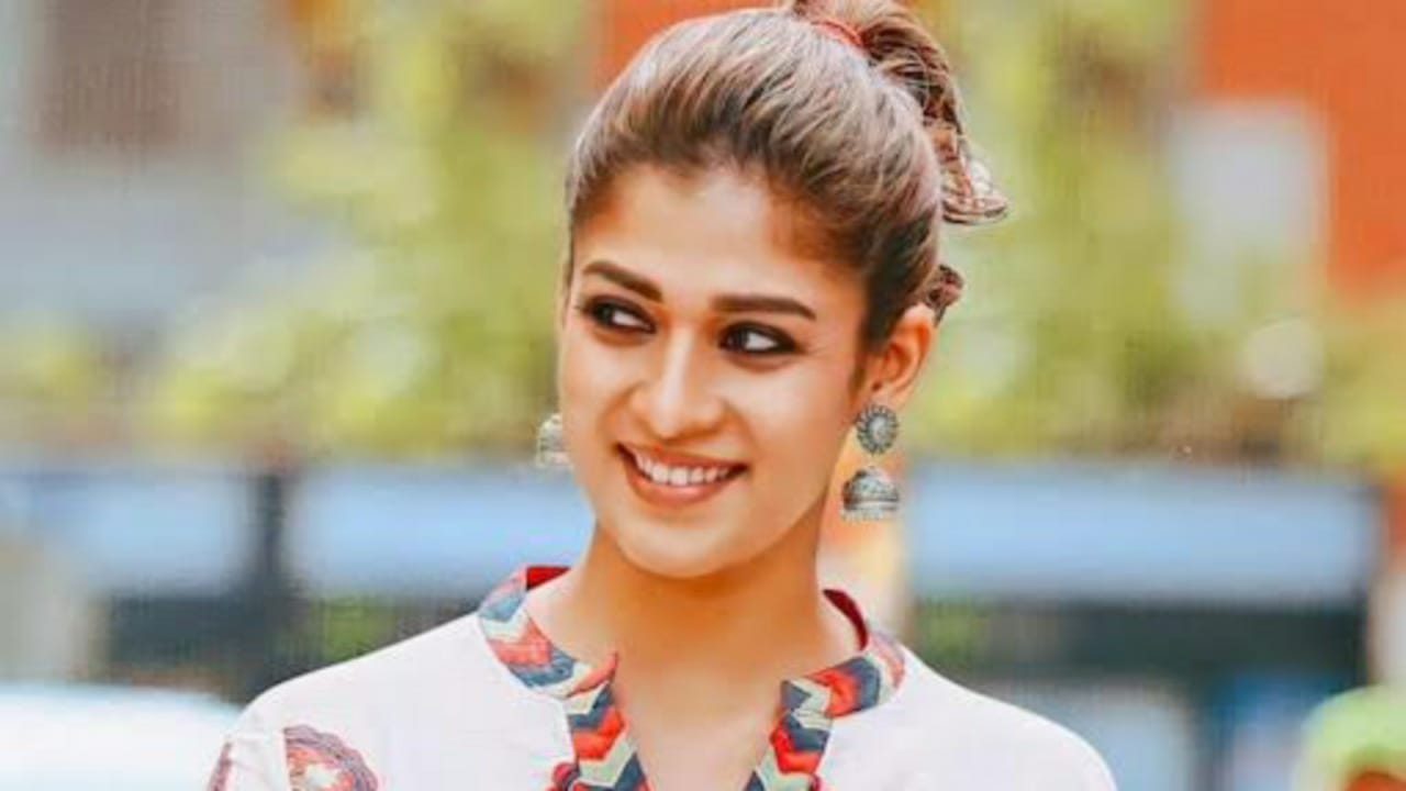 Nayanthara Suffers Vomiting After Having Meal Made By Vignesh Shivan,  Admitted to Hospital | IWMBuzz