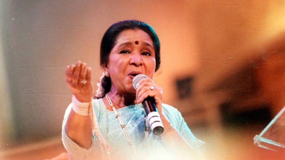 Asha Bhosle's Evergreen Songs To Listen To With Your Family 688498