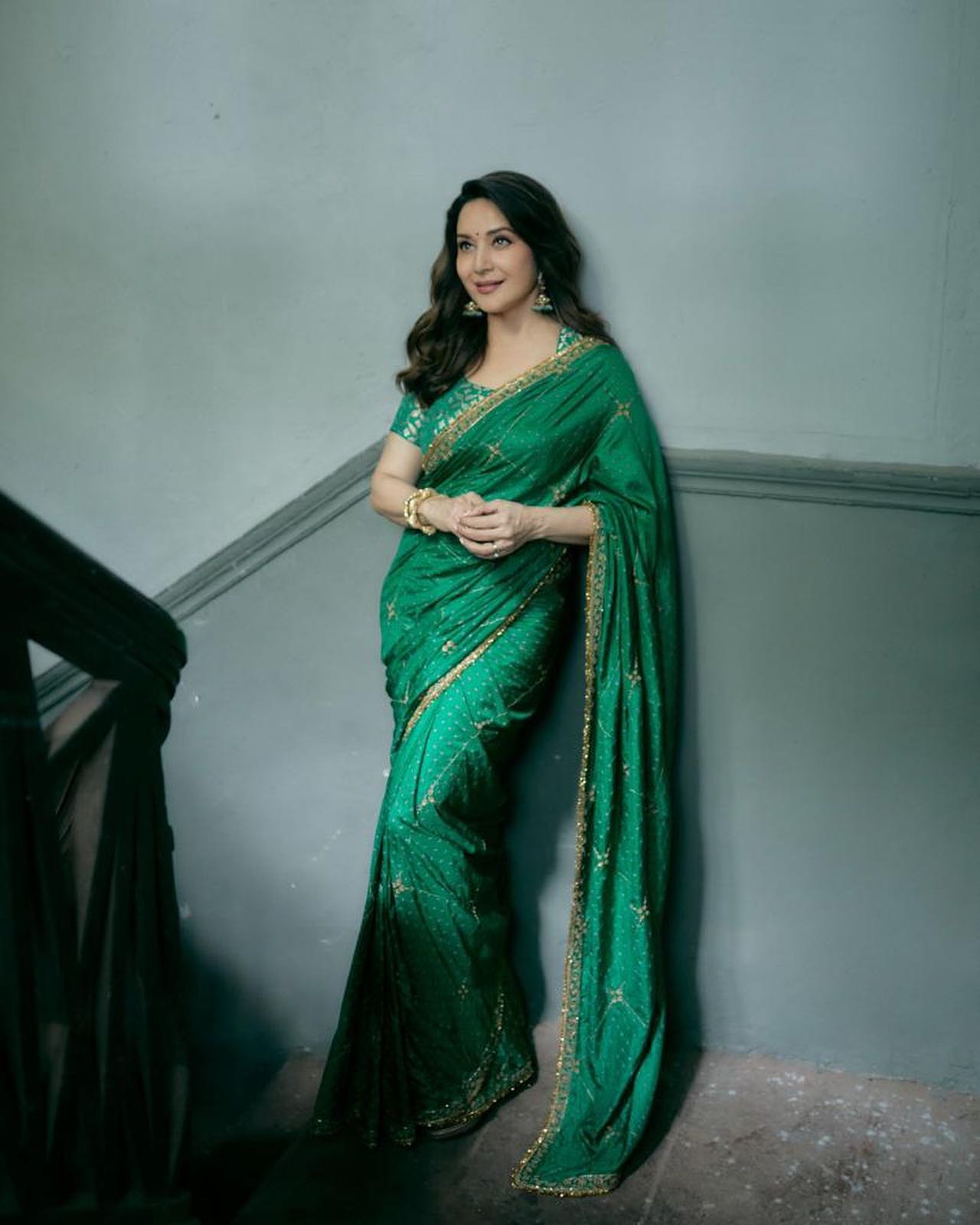 Madhuri Dixit Slays The Ethnic Green Bandhej Saree Like A Queen | IWMBuzz