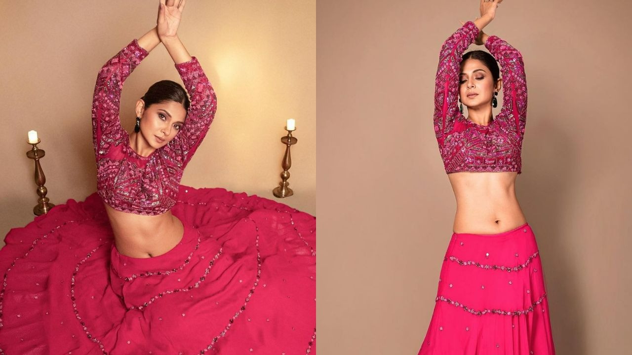 What A Babe: Jennifer Winget flaunts curvaceous midriff in pink blouse and  lehenga, internet can't keep calm