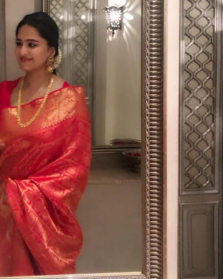Anushka Shetty's Timeless Beauty Icon In Traditional Outfits | IWMBuzz