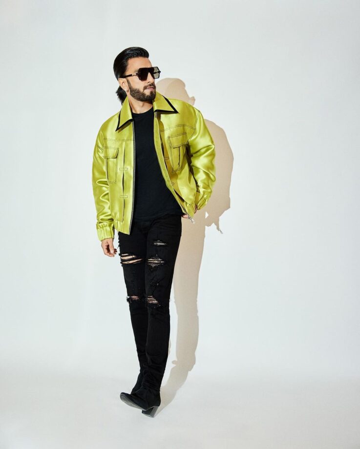 Ranveer Singh Looks Dapper In Black T-shirt With Green Leather Jacket,  Giving Classy Poses