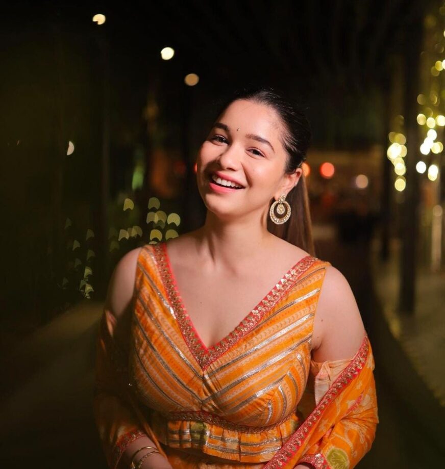 Sara Tendulkar's Preppy Bollywood Fashion On Instagram Account | IWMBuzz
