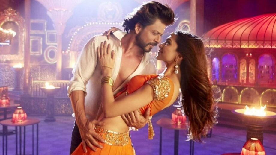 Deepika Padukone, Shah Rukh Khan, And Romantic Songs Go Hand In Hand 748043