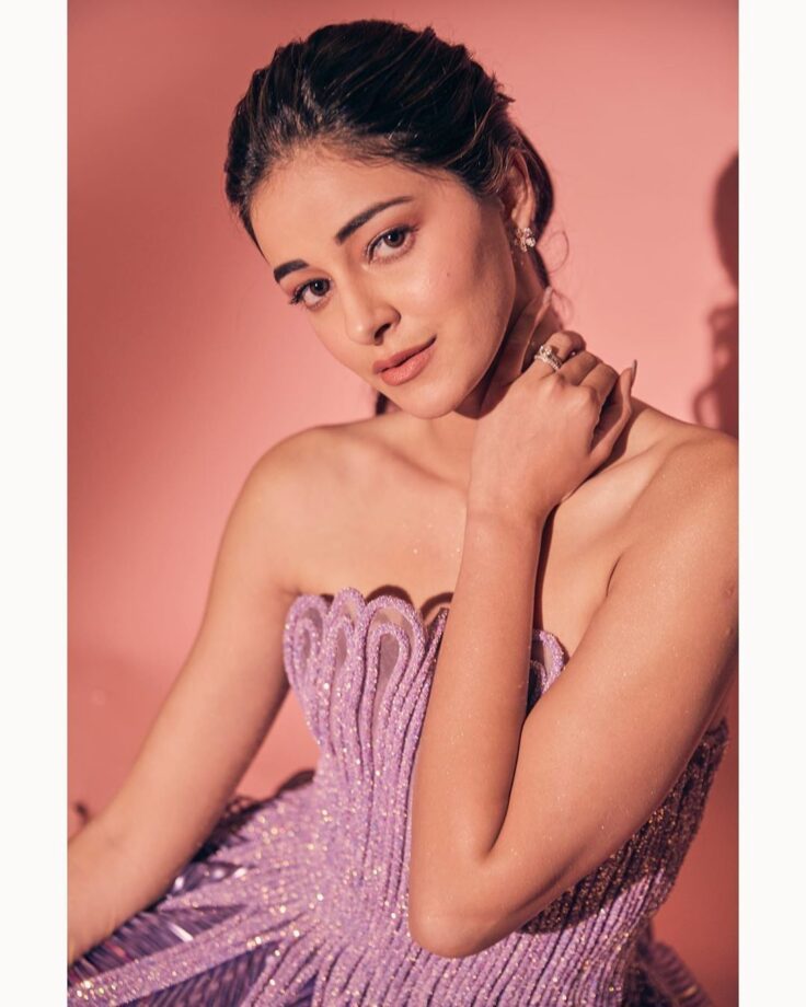 Ananya Panday's Minimalistic Accessories Adding Up To Her Dripping Looks; See Pics 754506
