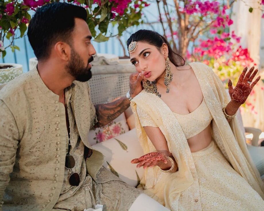 Athiya Shetty And KL Rahul Drop Unseen Picture From Their Mehendi Ceremony, Check Now! 764053