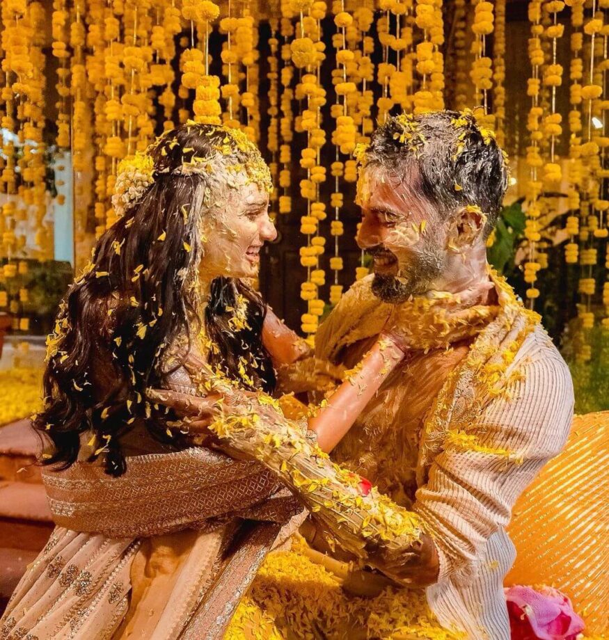 Athiya Shetty and KL Rahul share adorable snaps from haldi ceremony, we love it 763337