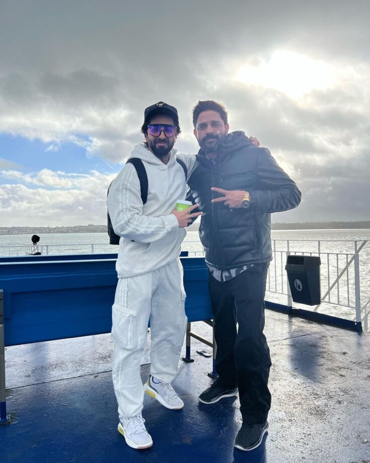 Ayushmann Khurrana's Latest Unseen An Action Hero Looks While Filming Movie, See Pics 762919