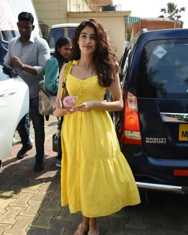 Be The Attention Seeker In a Midi Dress Like Janhvi Kapoor; See Photos 758757