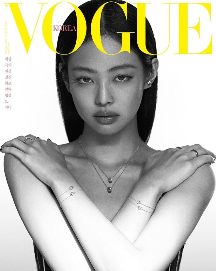 Check Out: Charismatic Blackpink Jennie For Cover Page In Monochrome 757881