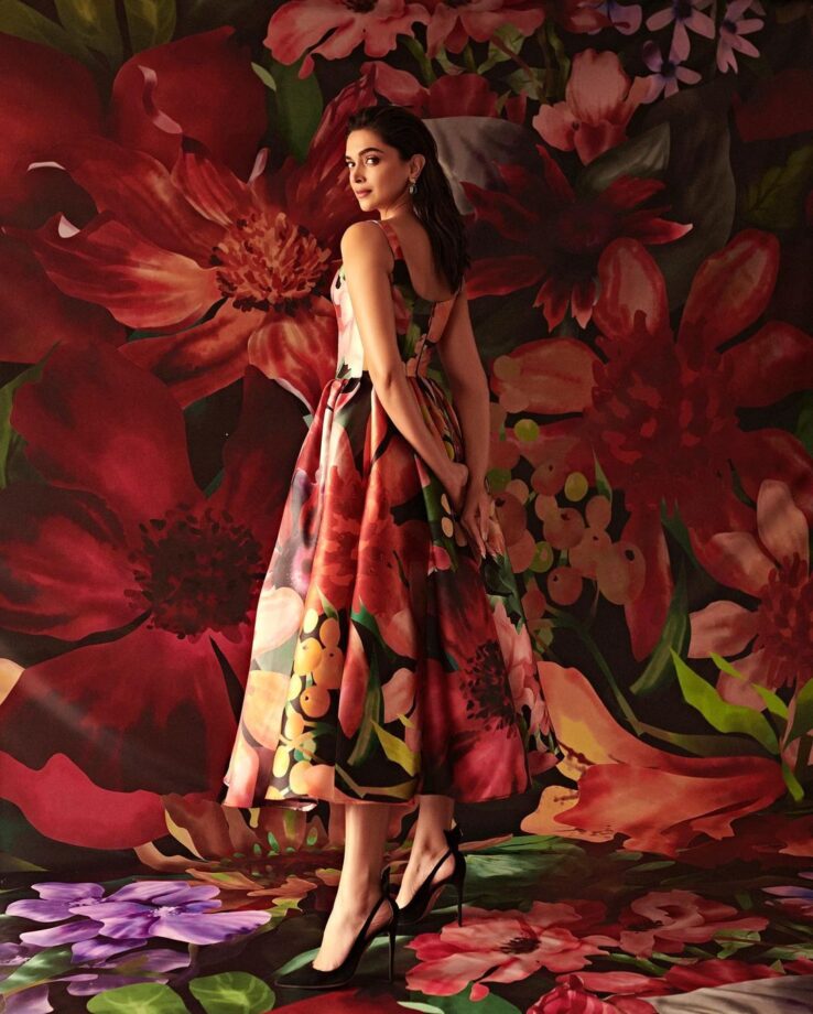 Deepika Padukone is ultimate vogue queen in floral maxi dress, check out 764569