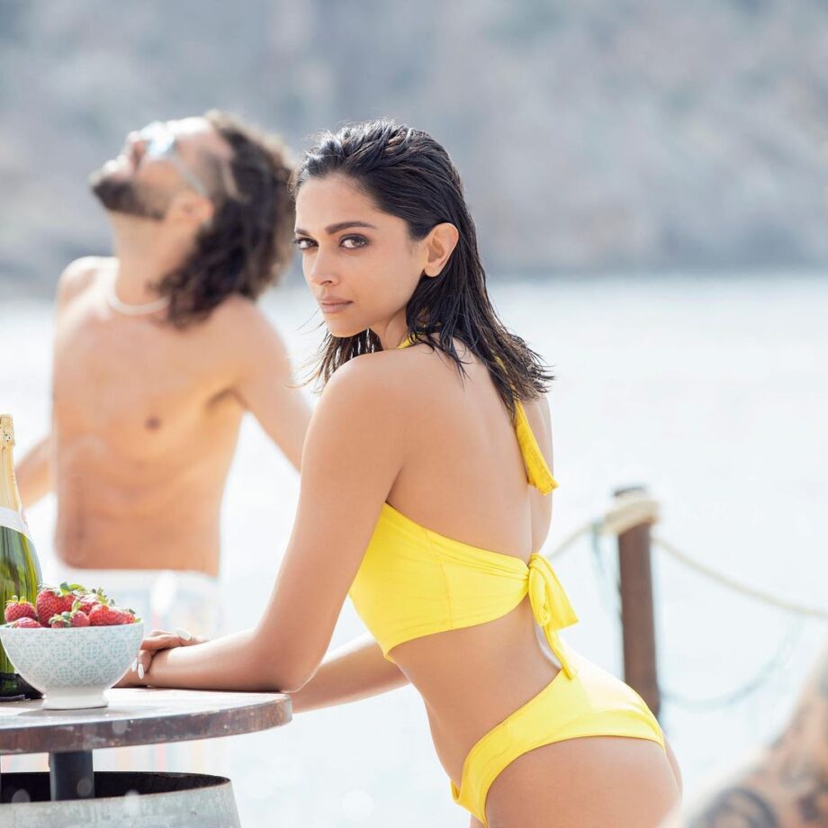 Deepika Padukone's Pathan Swimsuits To Make Fans Go Bananas, Check Out (350 wordcout) 756288