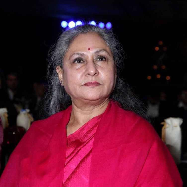 Hema Malini To Jaya Bachchan: 5 Forever Favorite Actors In B-town 758804