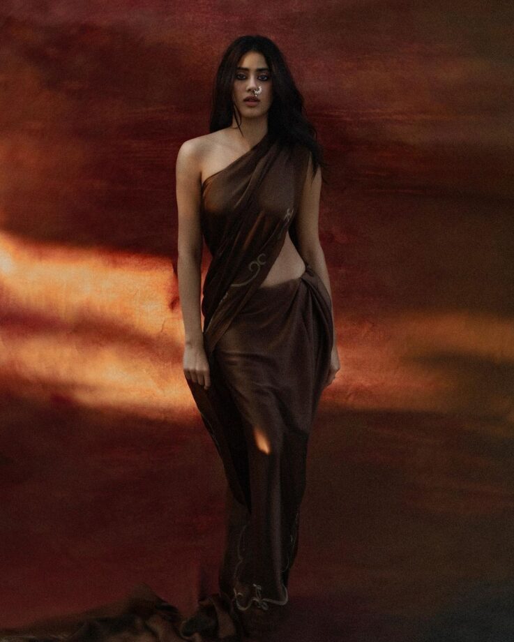 Hotness Alert: Janhvi Kapoor Is A Sight For Sore Eyes In Brown Drape Saree 763431