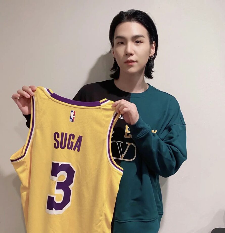 In Pics: BTS Suga Flaunting Jersey No.3, Making Fans Fall In Love 756540