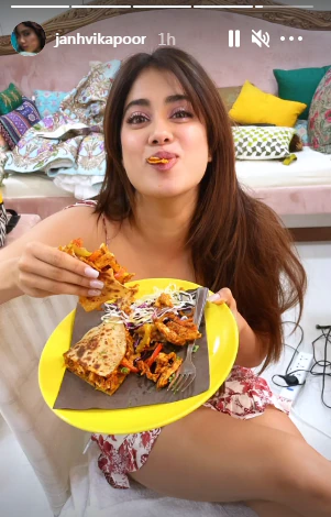 Janhvi Kapoor Is A Cheat Meal Lover; Check Out Unseen Pics 764291